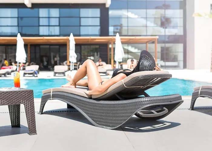 Ayayorgi By T Hotell 4*